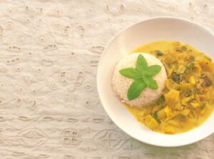 Lire la suite à propos de l’article Riz au lait de coco, poireaux champignons et épices